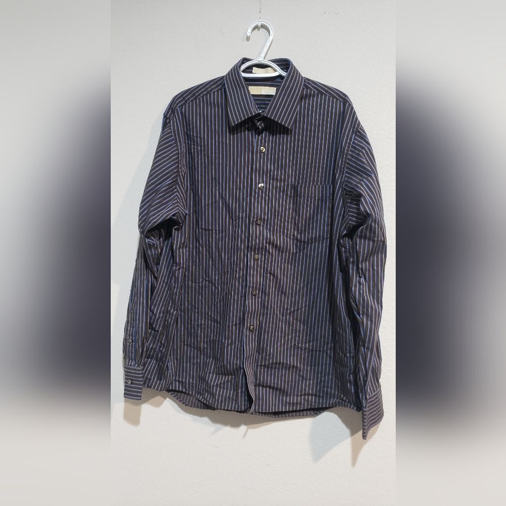 Michael Kors men's size 17 36/37 long sleeve blue striped button front shirt.